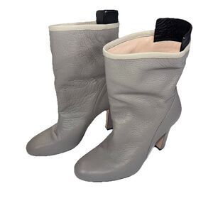 Stuart Weitzman Brooks Bootie Seal Gray Leather Soft Classic Minimalist Women 6M